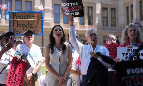 The White House wants more states to redraw House maps to help GOP. Democrats are readying a fight