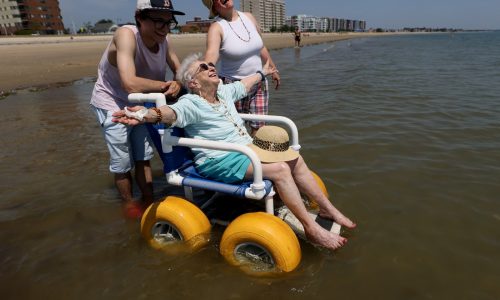 Assisted living residents enjoyed a day on Revere Beach