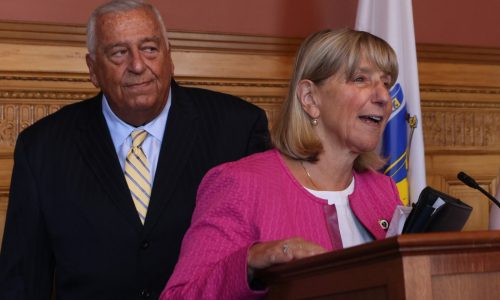Mass. Democrats reach deal on bill that strengthens transgender, reproductive health care protections
