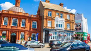 Six UK communities recognised in Visa’s 2025 ‘Let’s Celebrate Towns’ awards