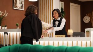 Hospitality and retail jobs plummet since Rachel Reeves’s budget, sparking backlash over NICs hike