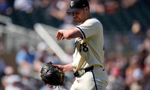 Twins come back twice but fall to Rays in series finale