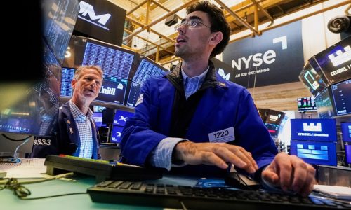 Market jitters cool winning week