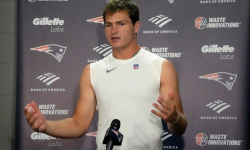 Drake Maye reveals on-field tips from Patriots OC Josh McDaniels during games