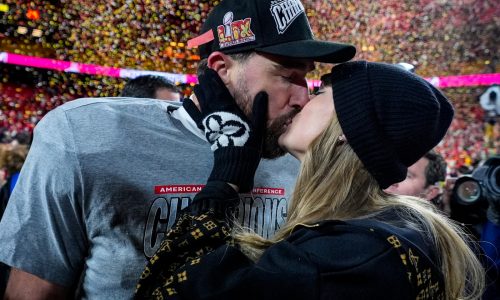 Taylor Swift and Travis Kelce announce engagement