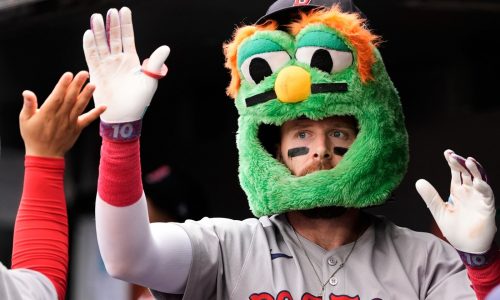 Romy Gonzalez’s go-ahead single helps Red Sox complete sweep of Orioles