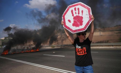 Trump will chair a meeting on postwar Gaza as hospitals report 10 killed by strikes