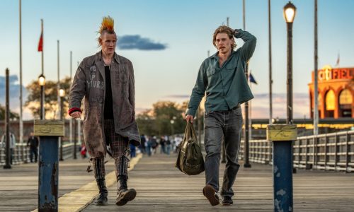 ‘Caught Stealing’ aims for fun, settles for chaos