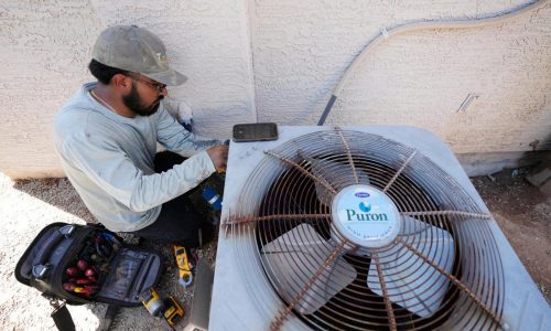 This air conditioning strategy is the sweet spot for saving energy and money, experts say