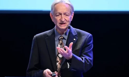 ‘Godfather of AI’ Warns Superintelligent Machines Could Replace Humanity