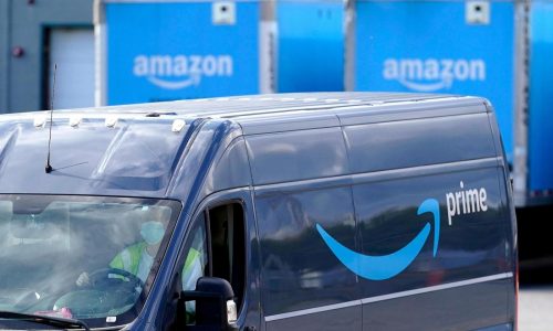 Amazon expands its perishable delivery service, putting pressure on traditional grocers
