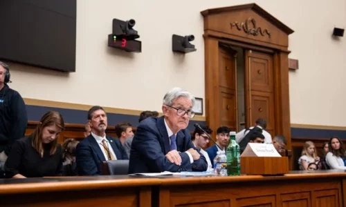 Federal Reserve Says Clarity on Tariffs Will ‘Take Some Time’