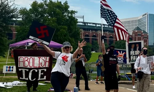 ICE Jobs Fair Draws Hundreds of Applicants in Texas