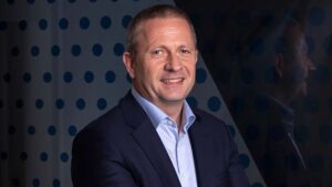 Starmer urged to rethink 2030 petrol car ban amid industry fears over ‘impossible’ EV targets