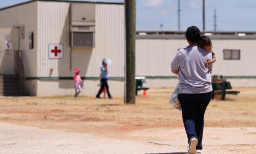 Judge to consider the fate of an agreement on protecting immigrant children in US custody