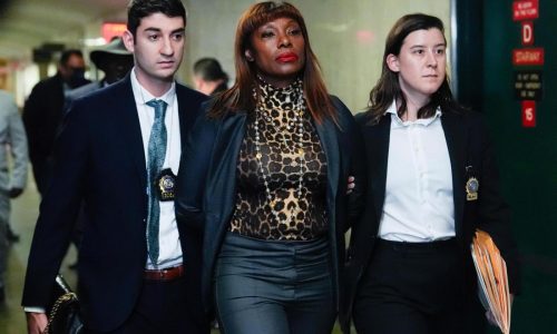 Former top aide to NYC mayor among 7 facing new charges in City Hall corruption probe