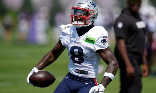 Patriots’ Stefon Diggs muddies up Week 1 status in ACL recovery