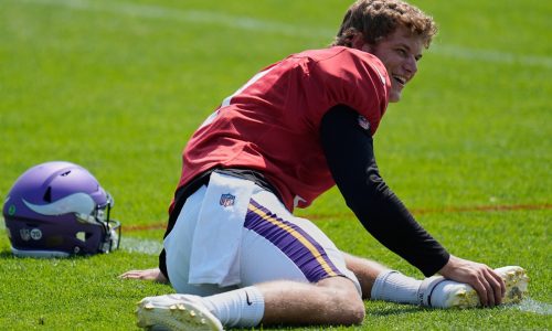 Vikings watch: A strong finish for J.J. McCarthy
