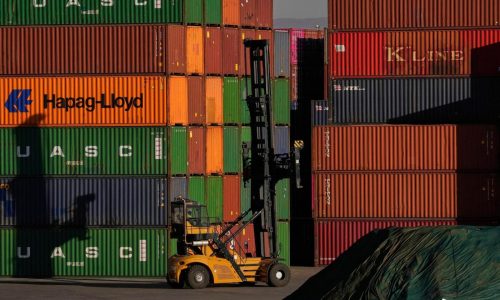 US tariffs put 30,000 South African jobs at risk, officials say