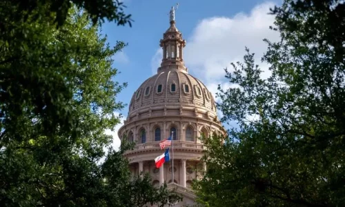 Texas Democrats Leave the State to Prevent Redistricting Vote