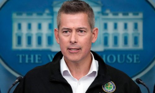 Trump threatens some California, Washington, New Mexico funding over enforcing trucker English rules