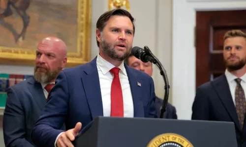 Vance Says Trump Admin Working to Facilitate Putin–Zelenskyy Talks