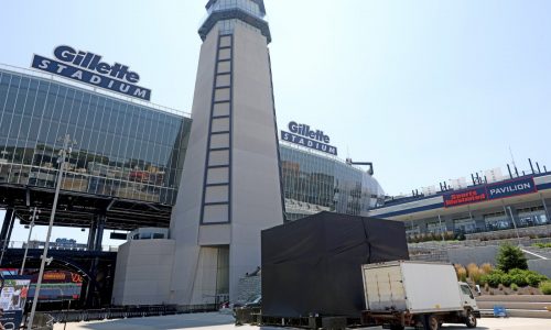 Patriots set to unveil statue honoring legendary quarterback Tom Brady: ‘How lucky are we?’