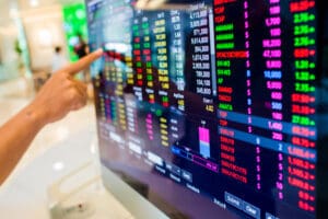 Borrowing costs rise again as gilt yields hit near 27-year high