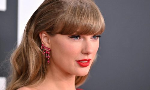 Taylor Swift wins 5-year restraining order against her alleged stalker