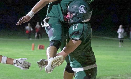 Abington secures win in epic 27-26 contest against Hingham