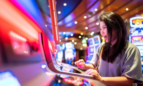 Racing-Themed Slots and Car Enthusiasts: Why Gearheads Love Casino Gaming