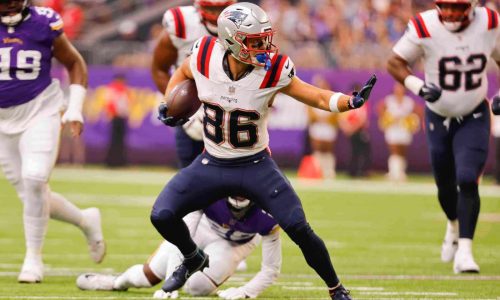 Patriots mailbag: Will Efton Chism see playing time this season?