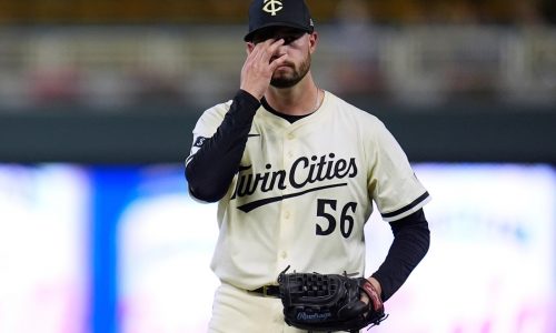 Twins blown out in front of sparse Target Field crowd