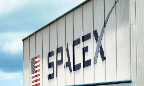 Musk’s SpaceX spends $17 billion to acquire spectrum licenses from EchoStar