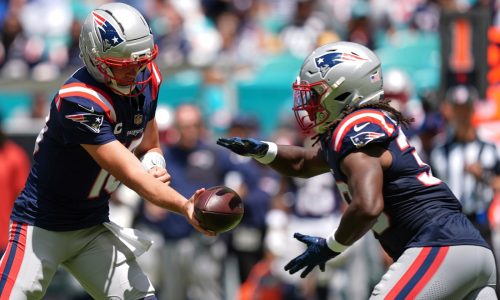 Rhamondre Stevenson shows why he’s still Patriots’ top running back in win