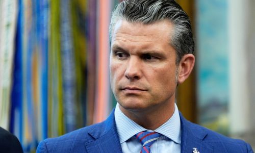 Pentagon steps up media restrictions