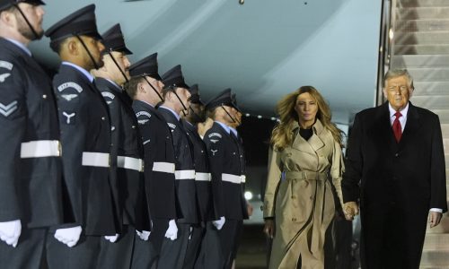 King Charles III greets Trump in Windsor, kicking off the president’s second state visit to the UK