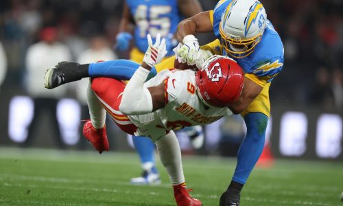 Herbert outduels Mahomes to help the Chargers beat the Chiefs 27-21 in Brazil