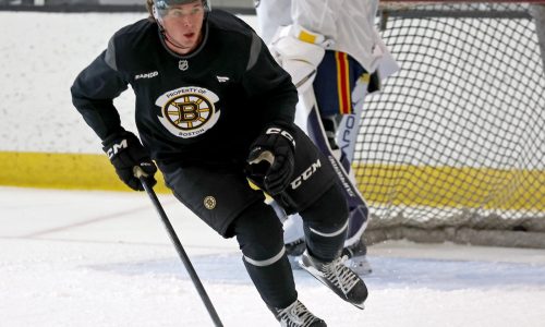 Bruins prospect Fraser Minten shows he’s ready for training camp