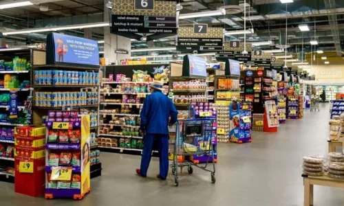 Continued Shift to Home Cooking Boosts Supermarket Sales Amid Economic Stress