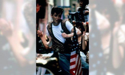 Column: Teen movies used to be a genre Hollywood took seriously, young audiences too. But good luck finding them in theaters today