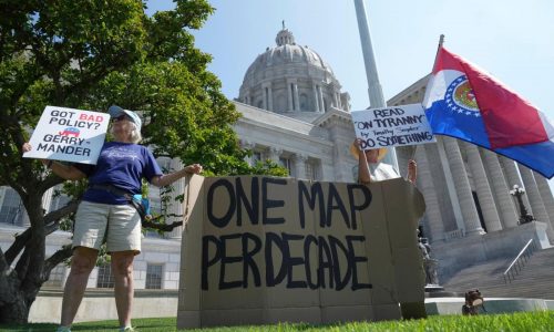 Trump-backed plan to redraw Missouri congressional districts draws opposition at first hearing