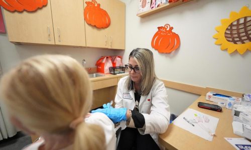 How to get a COVID-19 shot and ensure it’s covered by your insurance