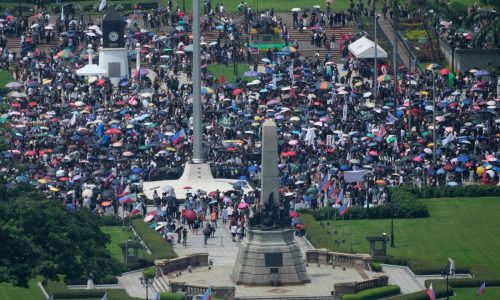 Dozens arrested and hurt in clashes with police near Philippine presidential palace