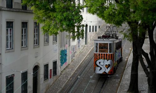 What to know about the streetcar derailment in Lisbon