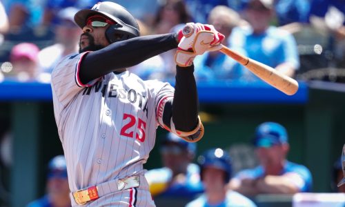 Byron Buxton hits 30th homer as Twins salvage win in K.C.