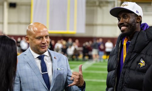 Gophers football thankful for Vikings’ willingness to open doors, talk ball