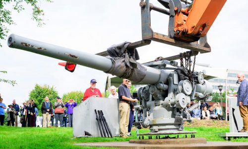 USS Ward gun leaves Capitol grounds in St. Paul for museum in Little Falls