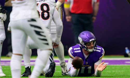 Shipley: Is it too early for a Vikings quarterback controversy?