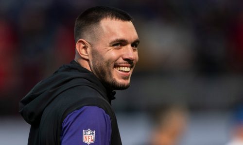 Harrison Smith and Christian Darrisaw active for Vikings against Bengals